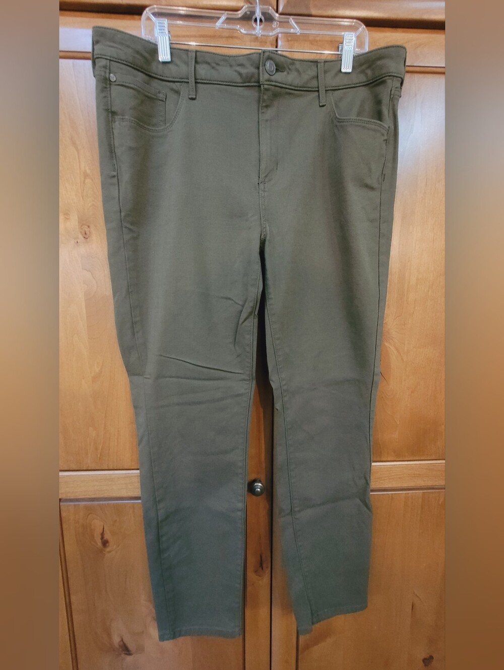 EUC | Eddie Bauer Elysian Slightly Curvy Skinny Twill Pants Green 18Tall